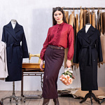 блузка бордовая